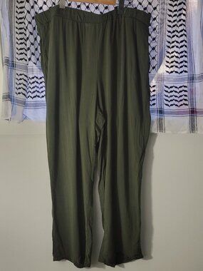 Flowy, soft and green pull on pants - Brand Lily Morgan - size 1x